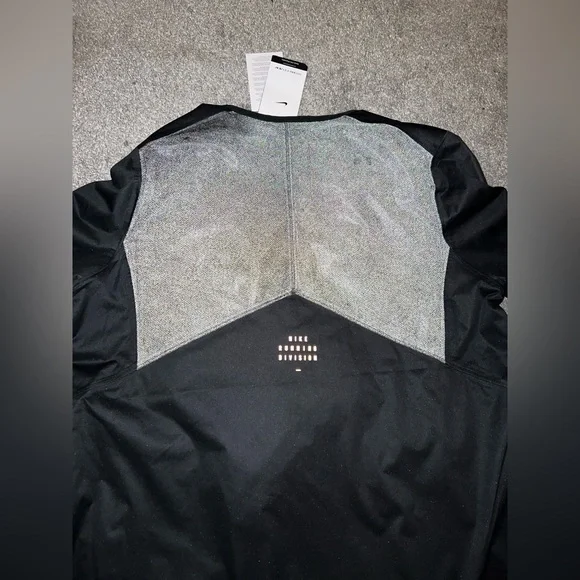Nike Jacket Reflective sz L - Picture 8 of 15